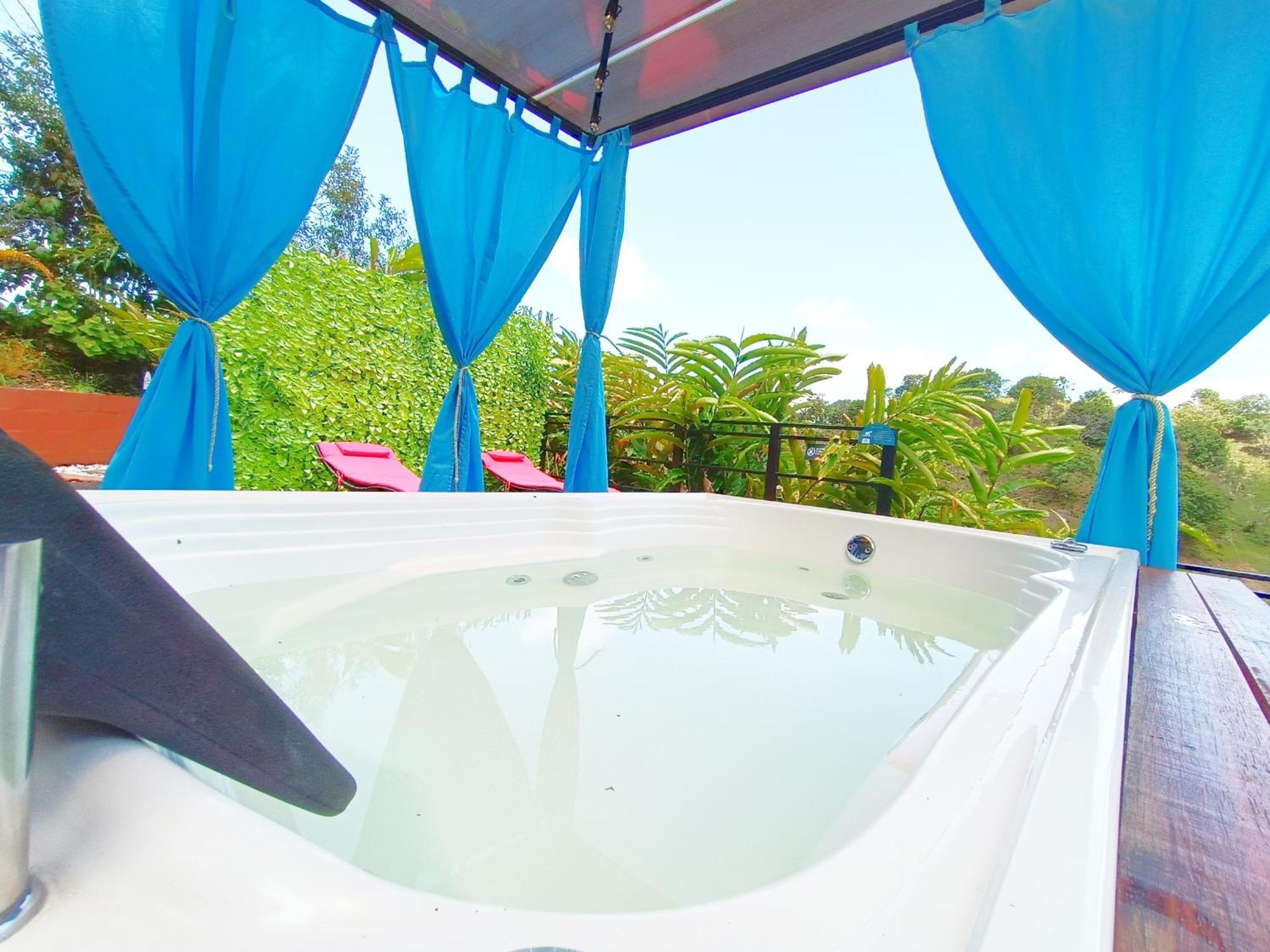 Glamping The Mountain Otel Guatapé Dış mekan fotoğraf