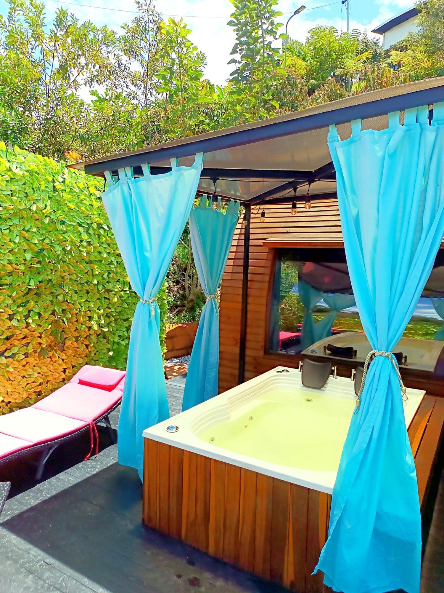Glamping The Mountain Otel Guatapé Dış mekan fotoğraf